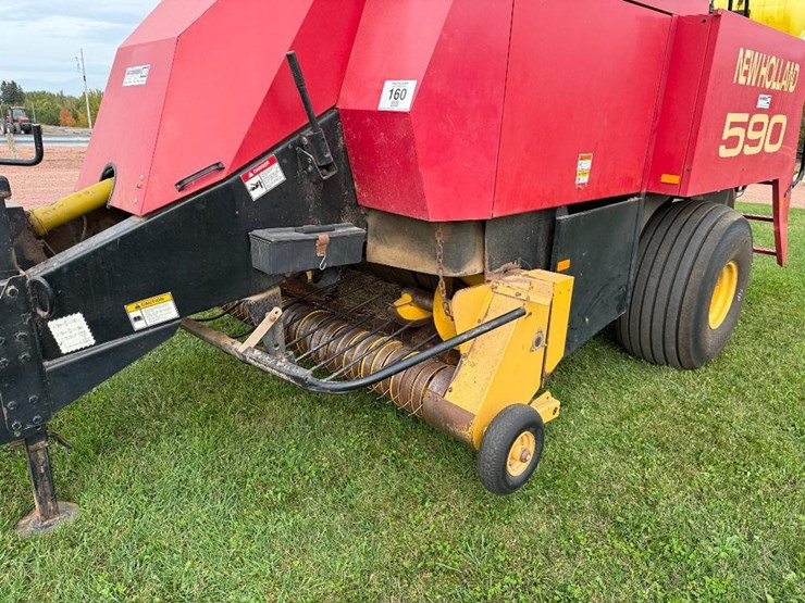 1999-new-holland-590-image-24