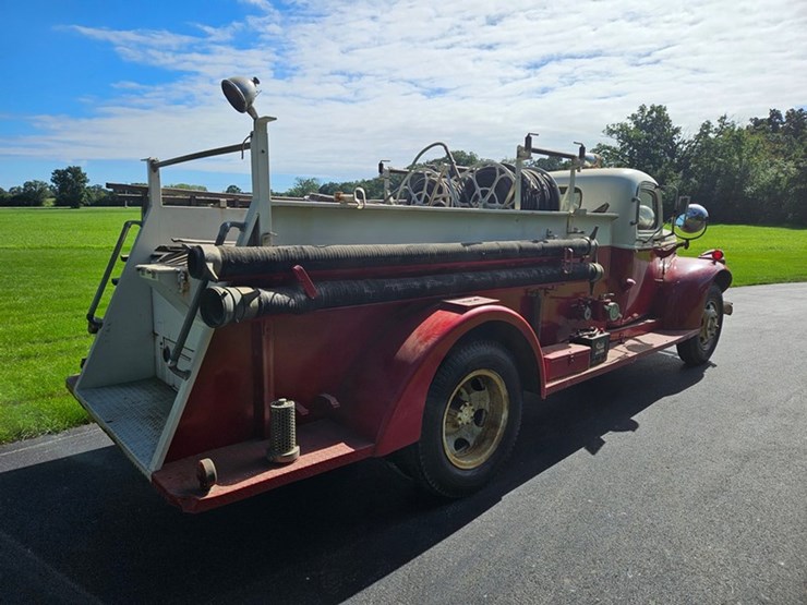 #2514-•-1947-gmc-ec-303-fire-truck-image-5