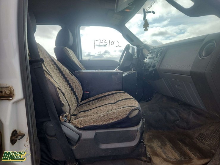 2013-ford-f550-image-16