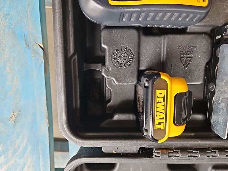 dewalt-laser-level-image-4
