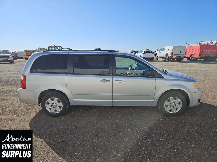 dodge-grand-caravan-image-7