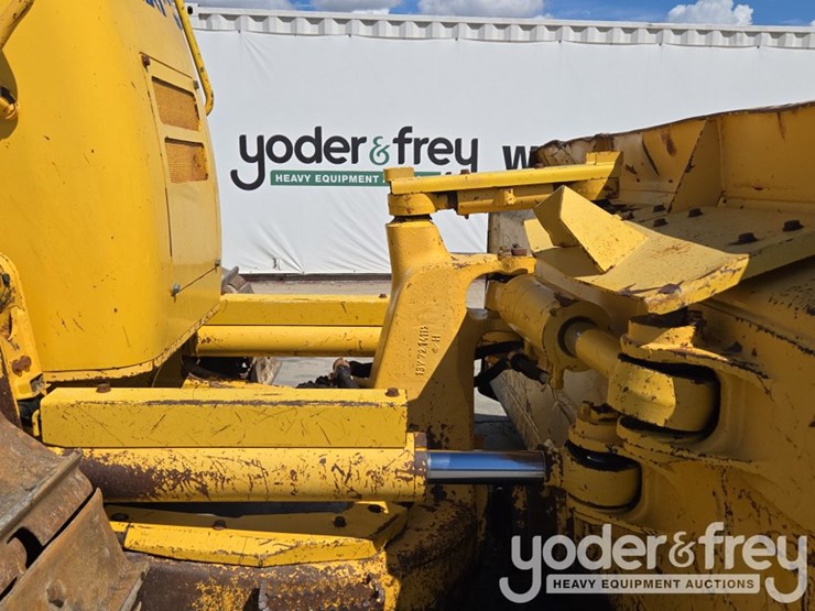 2018-komatsu-d61ex-24-image-26