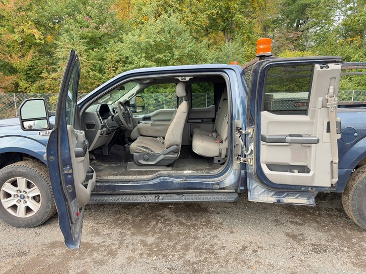 2017-ford-f150-xlt-image-15