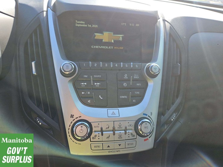 2017-chevrolet-equinox-image-29