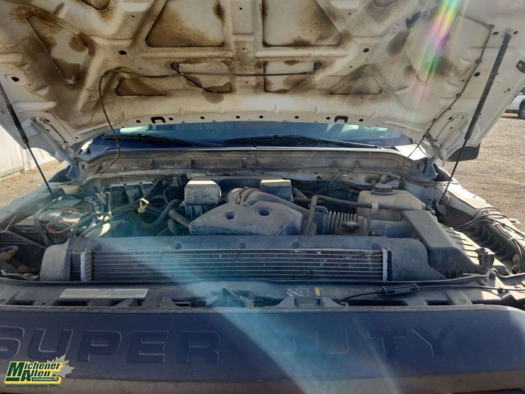 2013-ford-f350-image-32