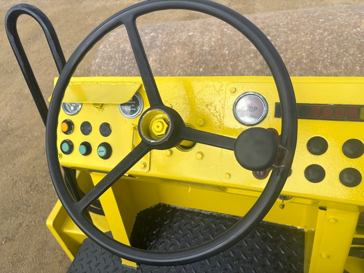 bomag-bw213d-image-48