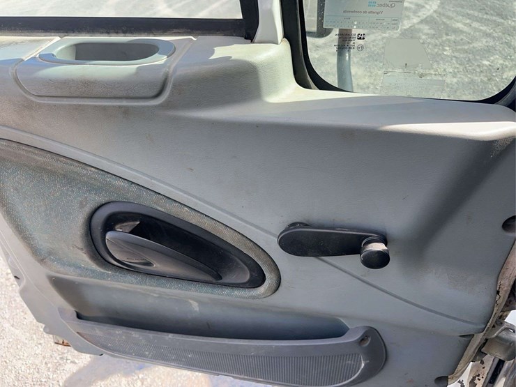 2006-international-durastar-4300-image-30