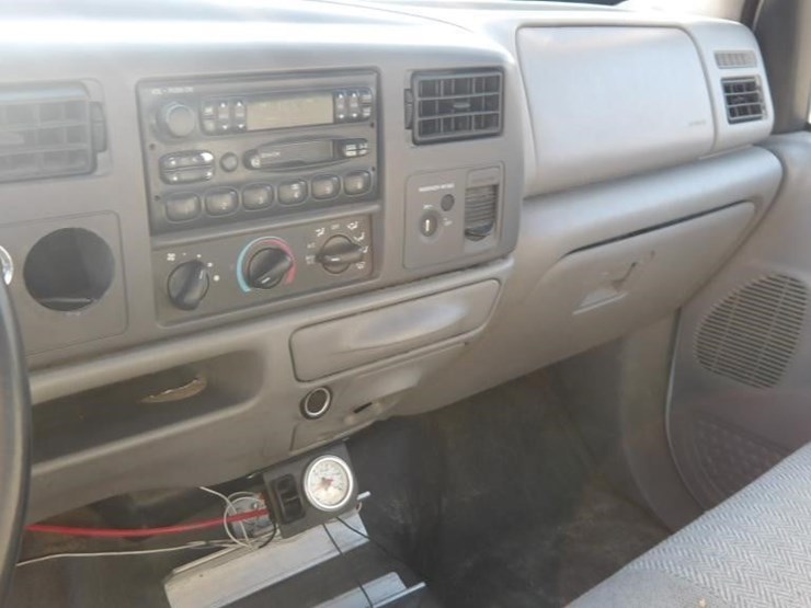 2001-ford-f350-image-24