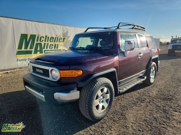 2007-toyota-fj-cruiser-image-1