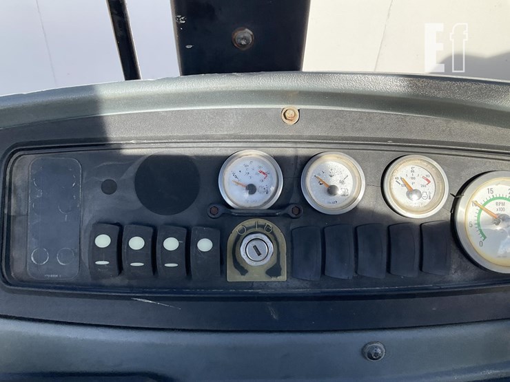 caterpillar-416d-image-5