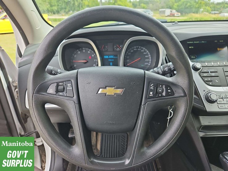 2016-chevrolet-equinox-image-17