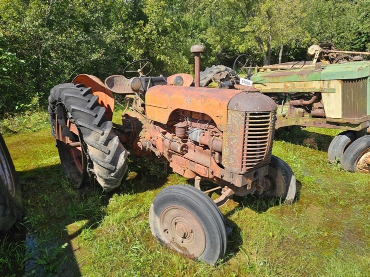 #2523-•-case-tractor-image-7