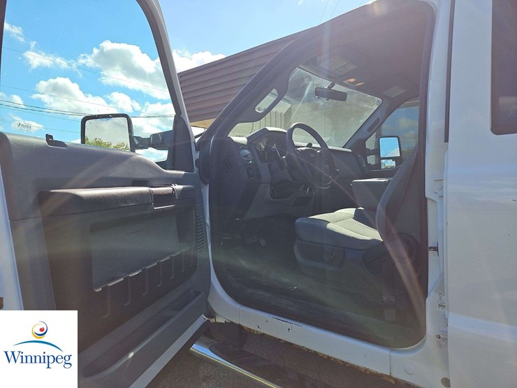 2011-ford-f250-image-11
