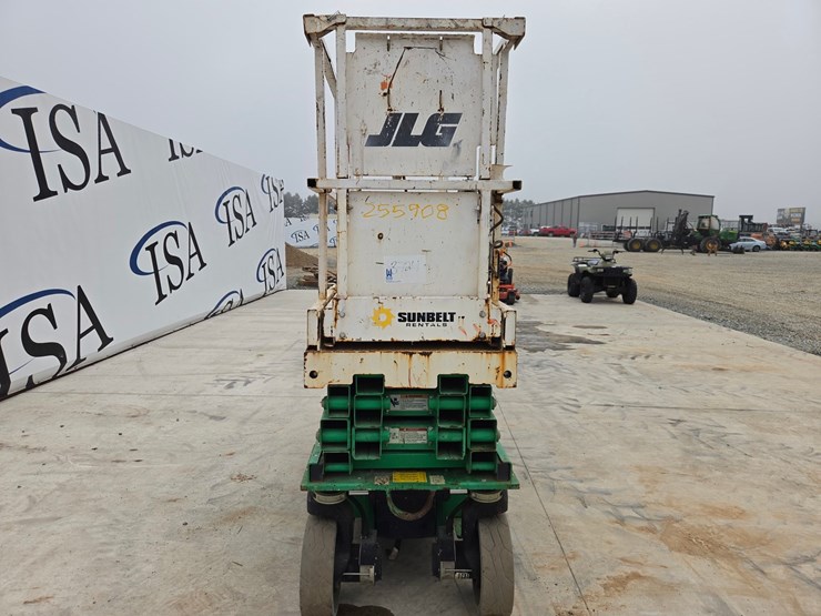 2017-jlg-2032es-image-8