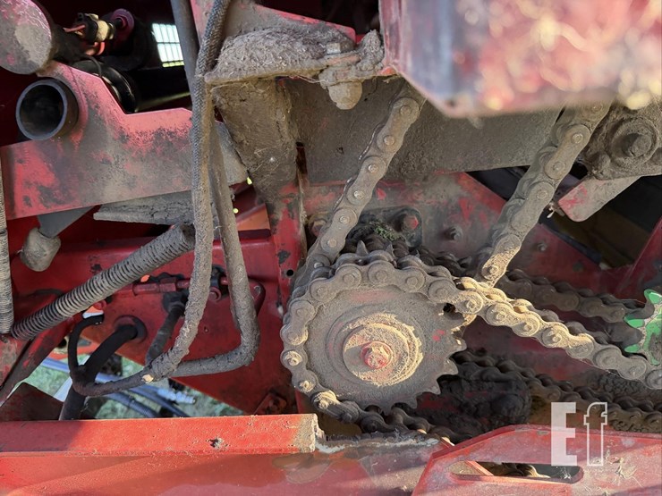 2008-new-holland-br7090-image-13