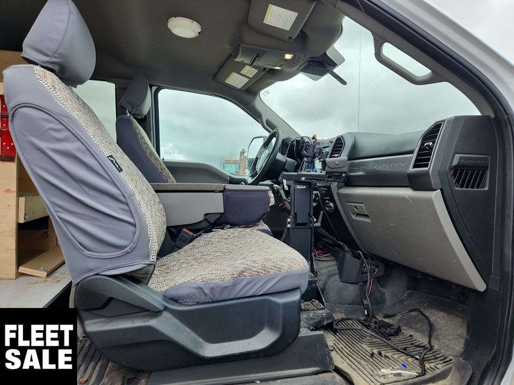 2021-ford-f550-image-16
