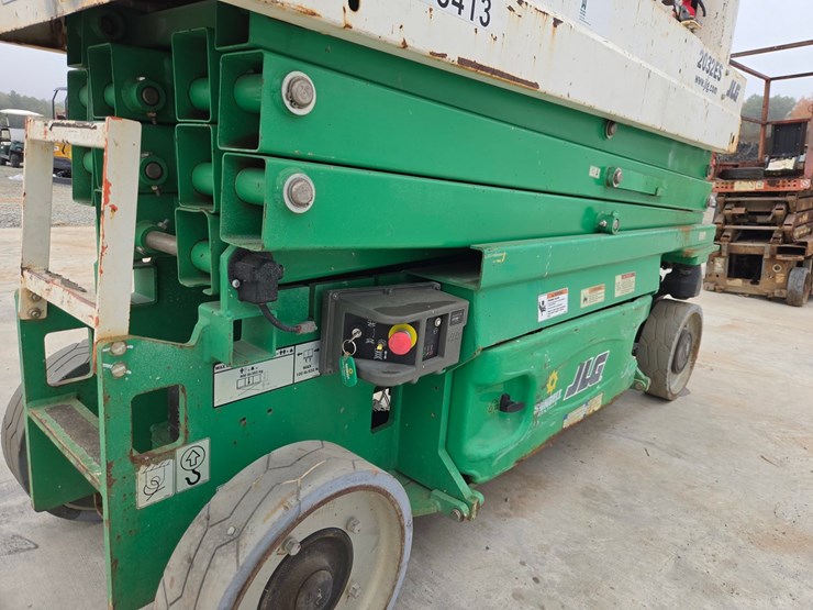 2017-jlg-2032es-image-14
