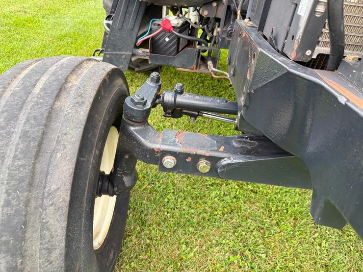 new-holland-ts110a-image-34