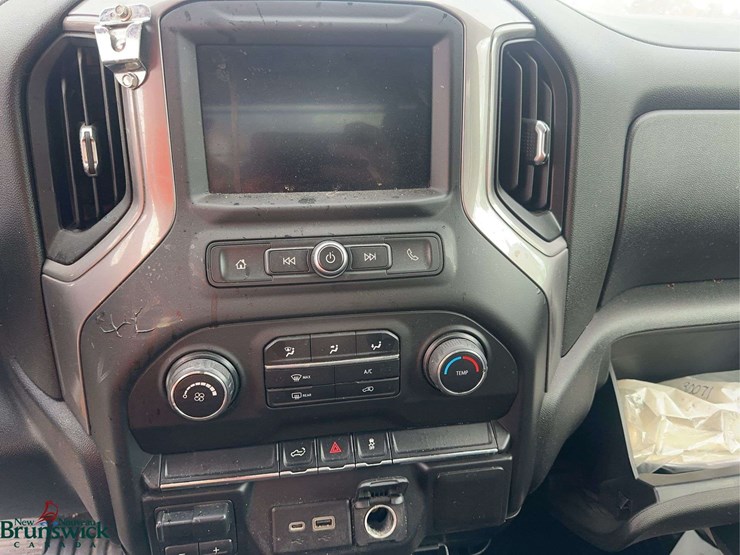 2021-chevrolet-silverado-1500-image-23