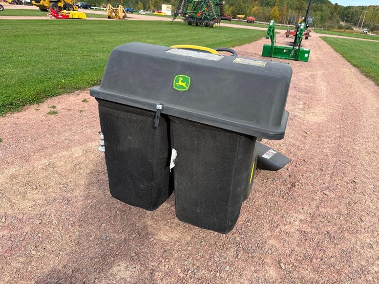 2014-john-deere-d125-image-28