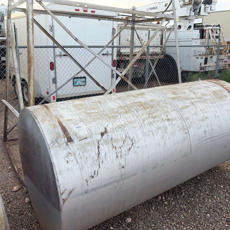 Farm Fuel Tank With Stand