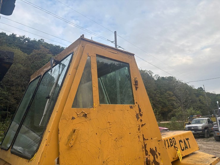 caterpillar-v180-image-23