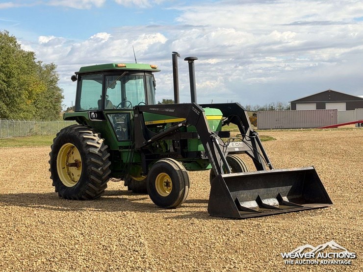 john-deere-4430-image-2