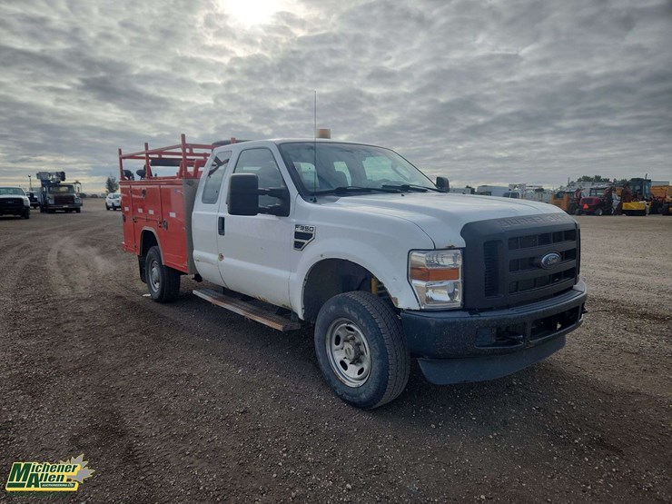 2010-ford-f350-image-2