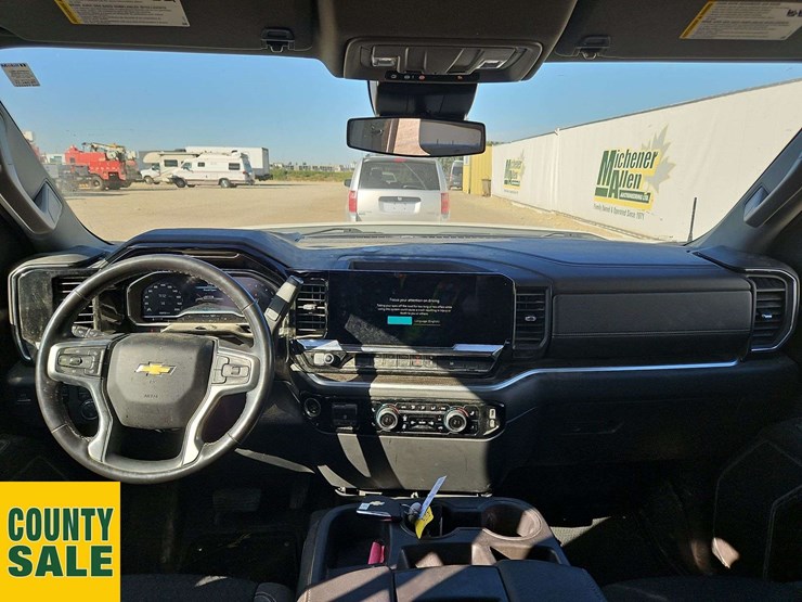 2022-chevrolet-silverado-1500-image-18