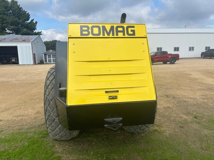 bomag-bw213d-image-6