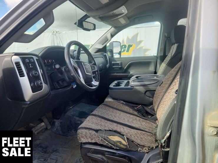 2019-gmc-sierra-2500hd-image-13