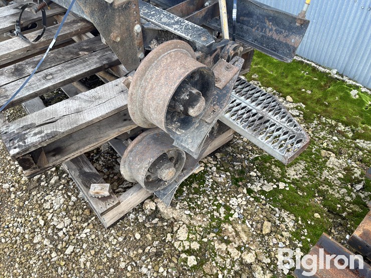 hi-rail-kit-w/wheels-and-tires-image-5