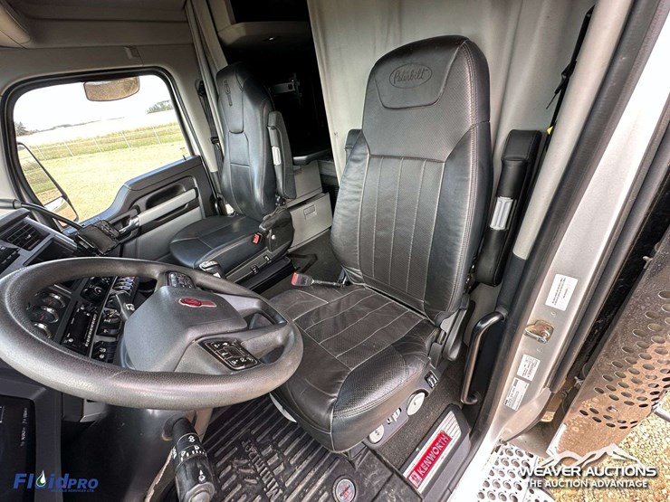 kenworth-t880-image-10