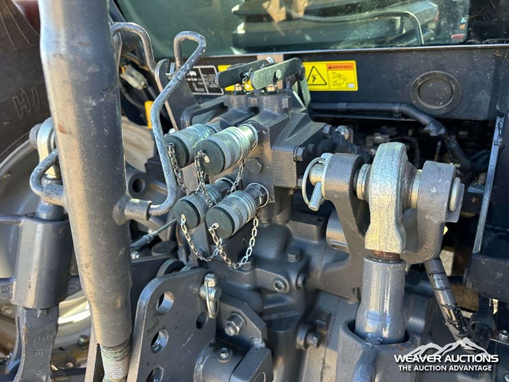 2013-massey-ferguson-4610-image-44