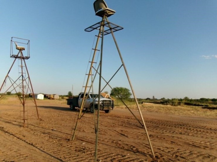 deer-stand,-tower-blind-image-2