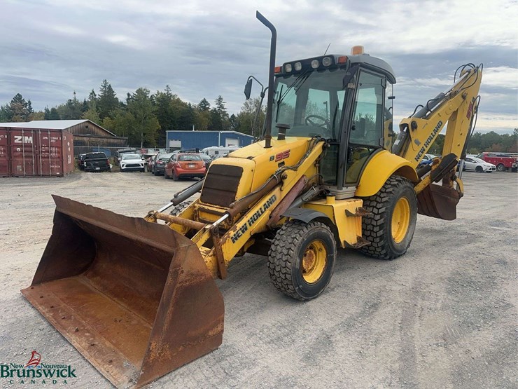 new-holland-b95-image-1