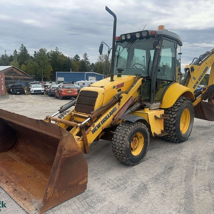 NEW HOLLAND B95