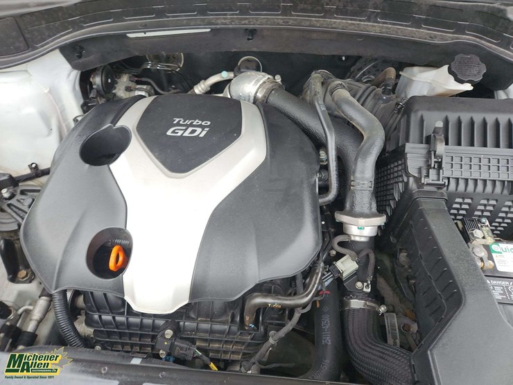 2014-hyundai-santa-fe-sport-image-26