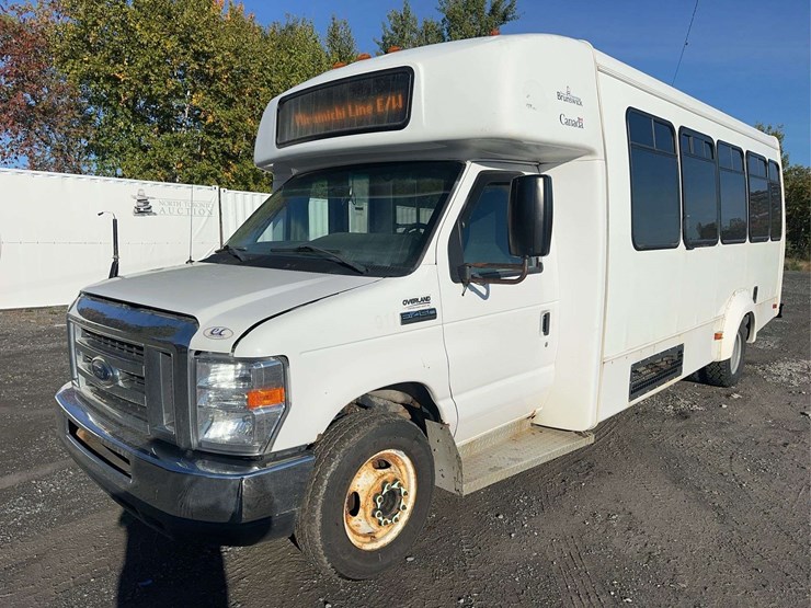 2017-ford-e450-image-1