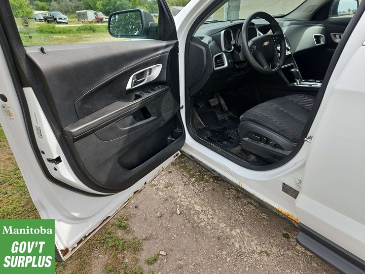 2016-chevrolet-equinox-image-15