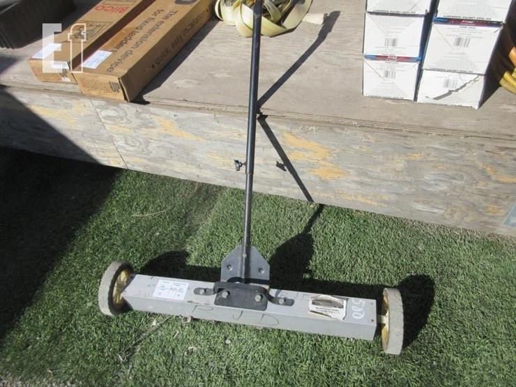 walk-behind-rolling-ground-magnet-image-2
