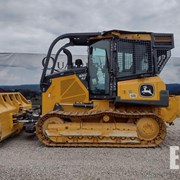 DEERE 650 P-TIER XLT