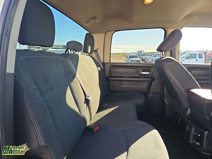 2019-ram-3500-tradesman-image-16