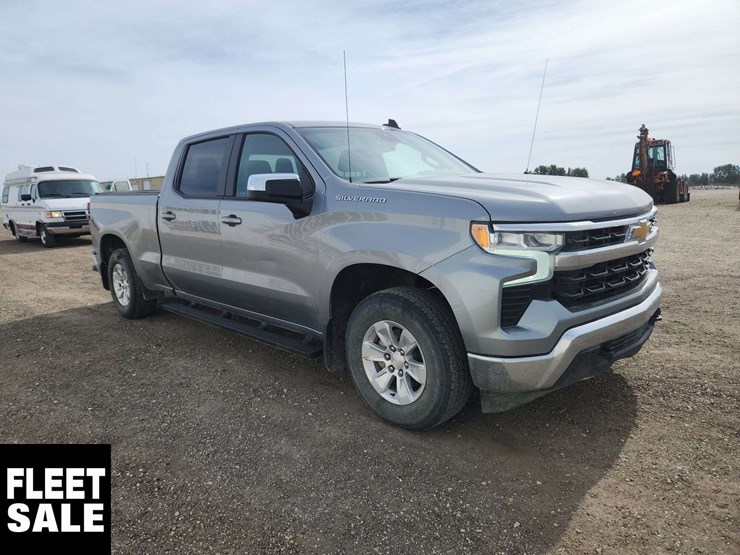 2023-chevrolet-silverado-1500-image-2