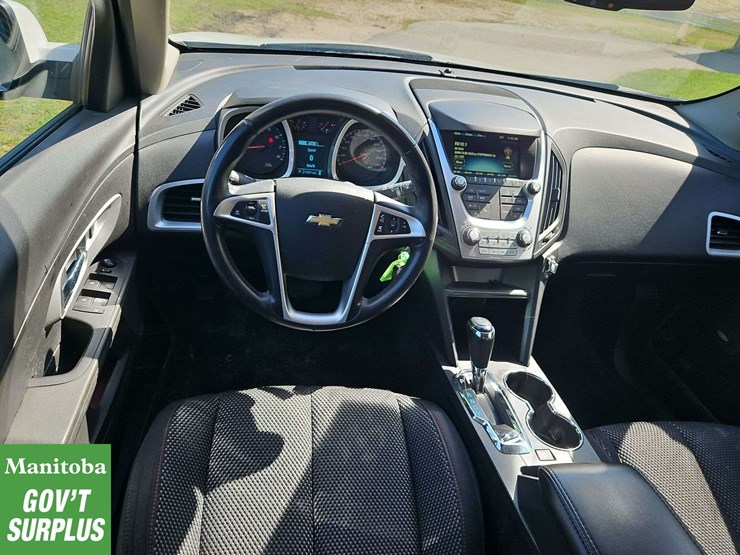 2017-chevrolet-equinox-image-18