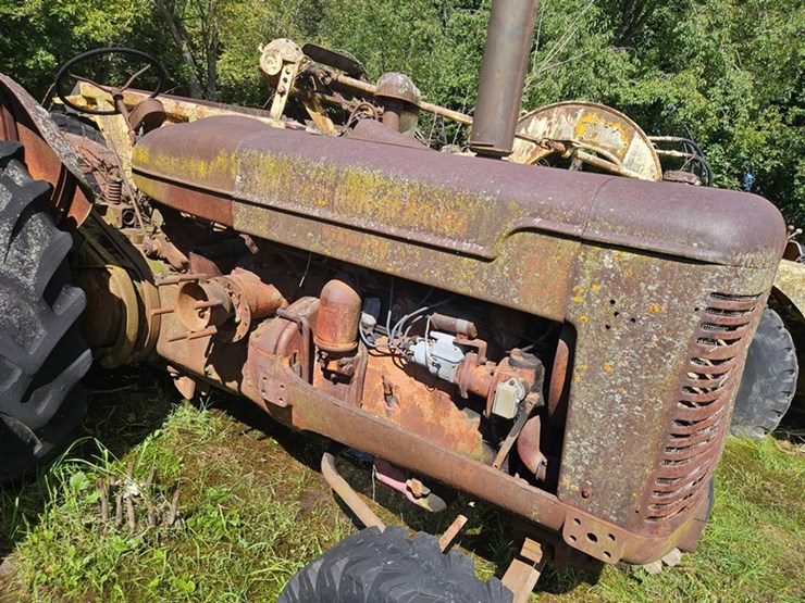 #2521-•-mccormick-w9-tractor-image-10
