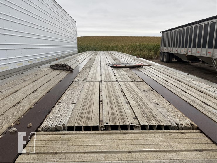 flatbed-semi-trailer-image-17