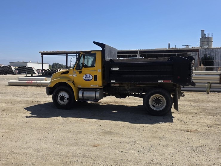 2014-international-durastar-4300-image-3