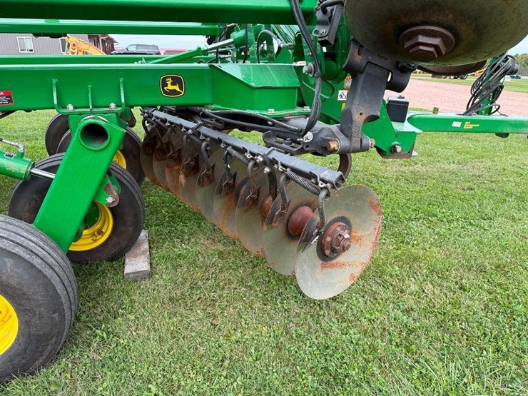 john-deere-2623-image-13