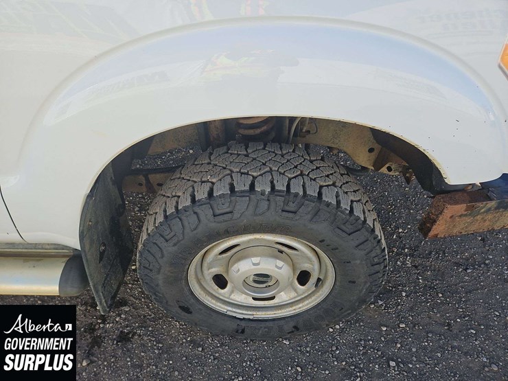 2011-ford-f350-image-12